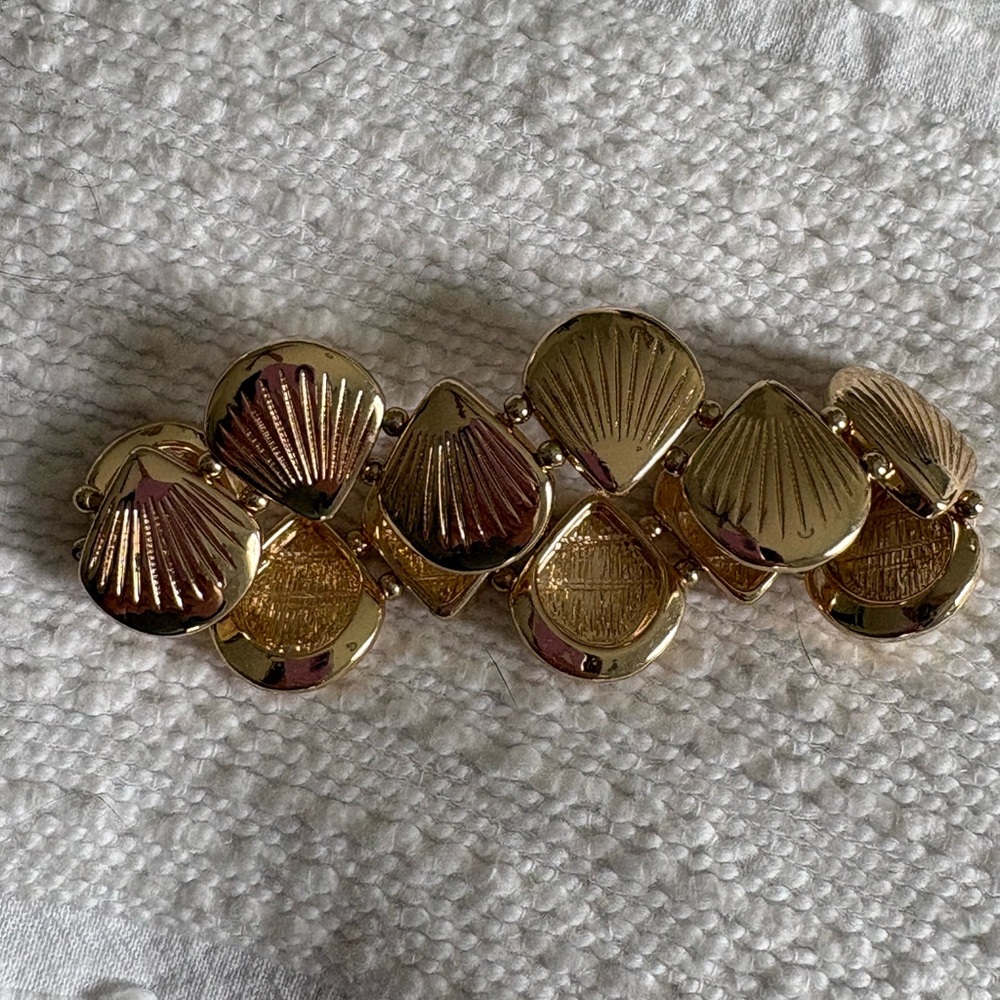 Seaside Gold-tone Stretch Bracelet